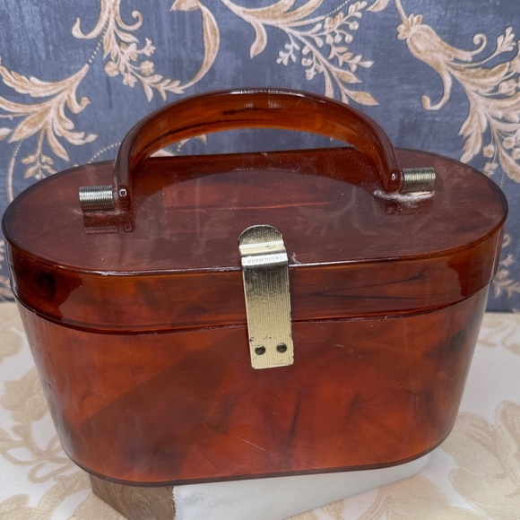 Vintage 1950s Dover Amber Lucite Box Purse - Picture 2 of 11